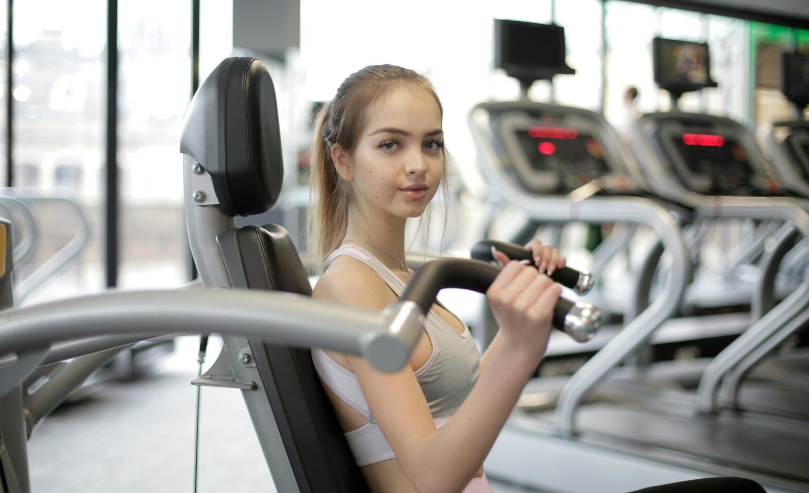 chest workout with machine