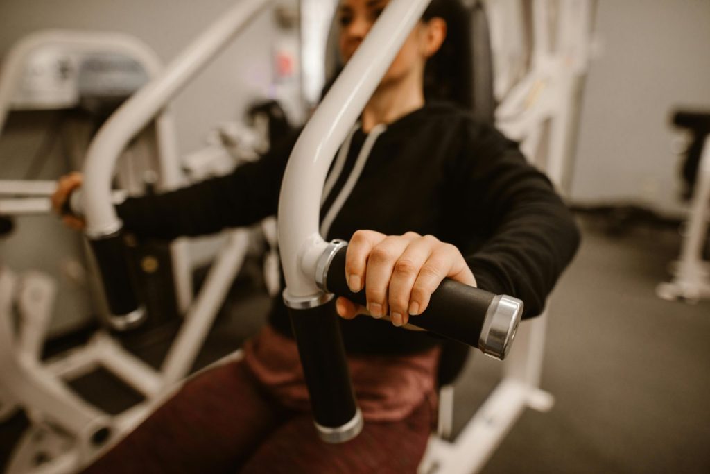 chest workout with machine